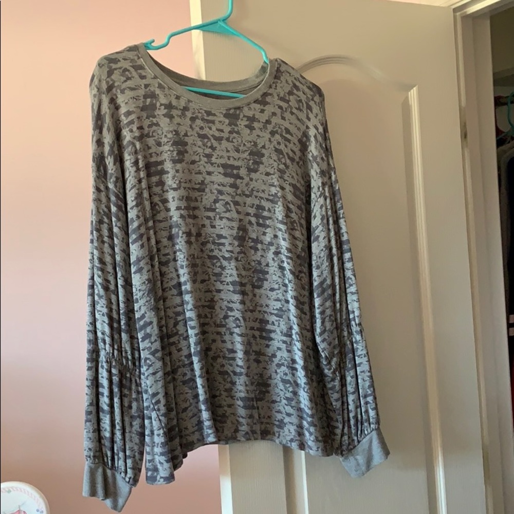 Lou and Grey by LOFT long sleeve top size XL
